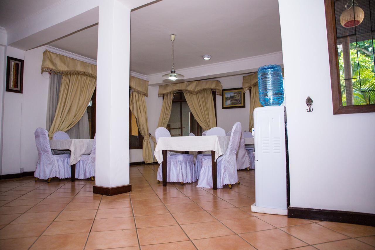Saadani Tourist Center - Hostel Dar es Salaam Exteriör bild
