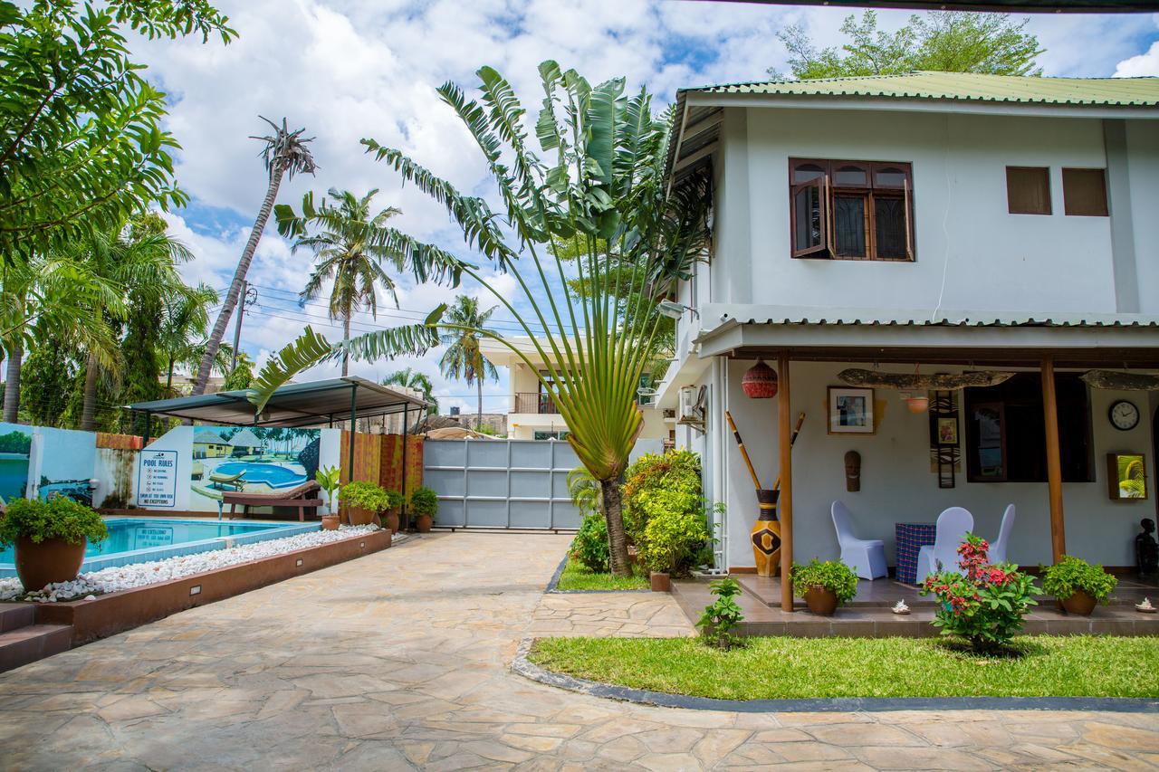 Saadani Tourist Center - Hostel Dar es Salaam Exteriör bild